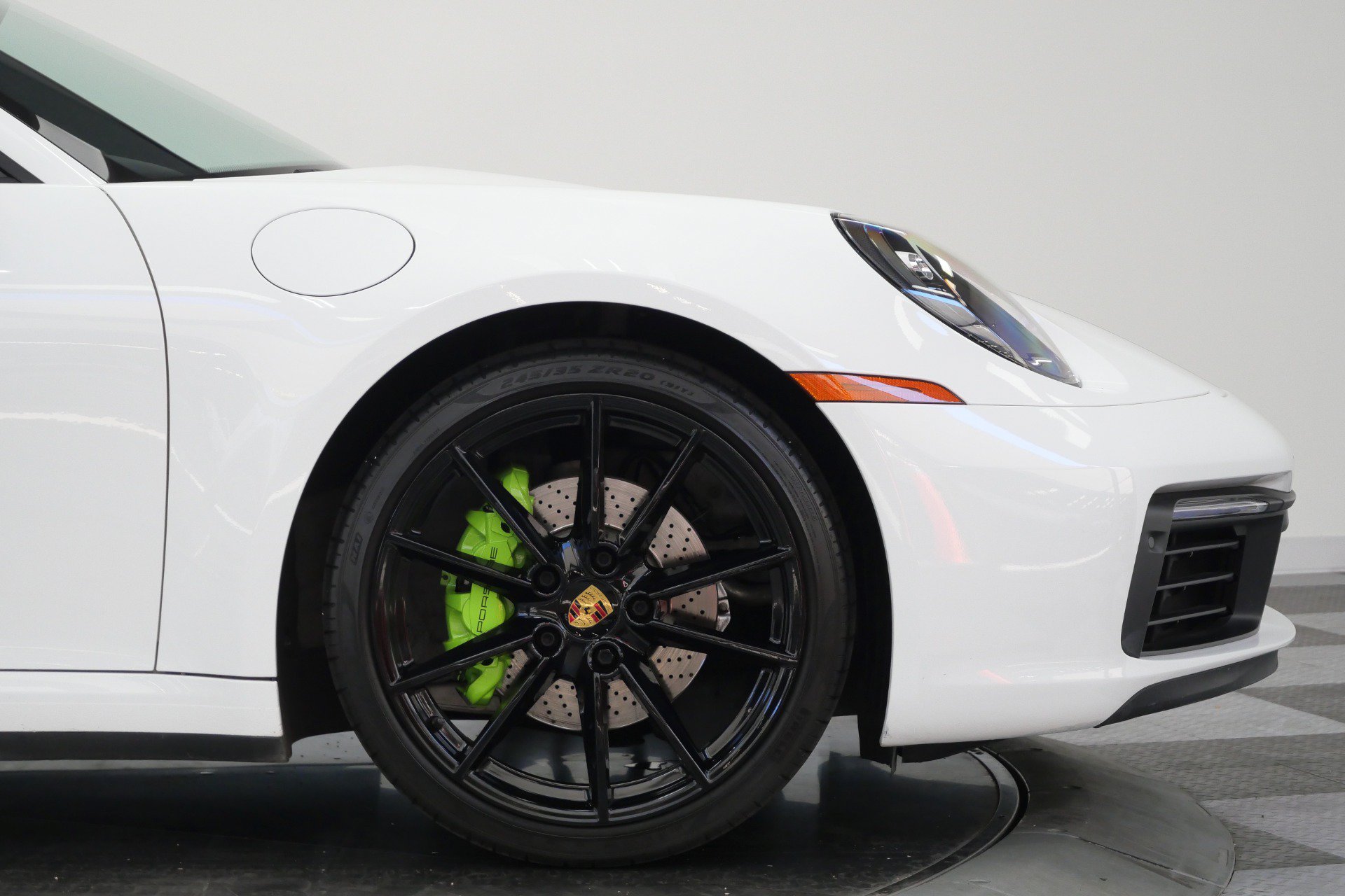 Used 2020 Porsche 911 Carrera image 46