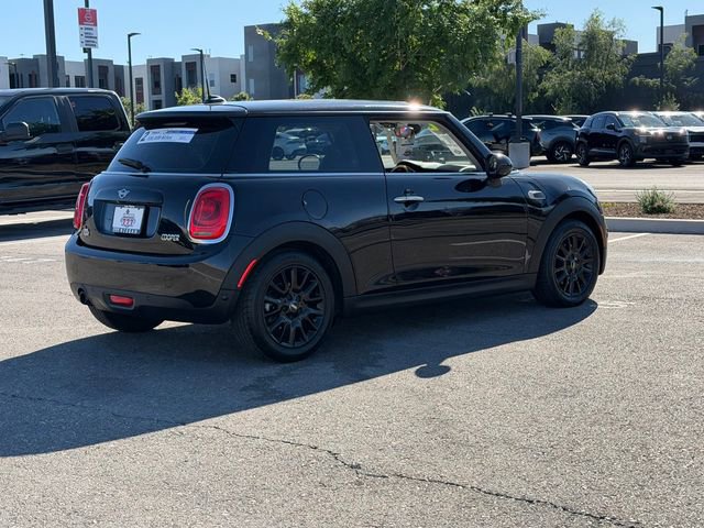 Used 2019 MINI Cooper 2-Door Hardtop image 6