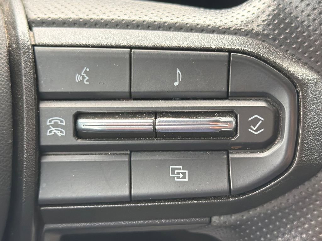 Used 2023 Chevrolet Colorado Trail Boss image 19