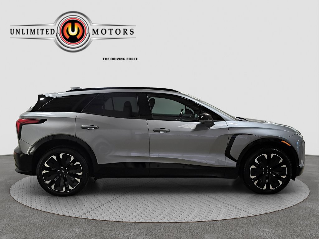 Used 2024 Chevrolet Blazer EV RS AWD/4WD image 2