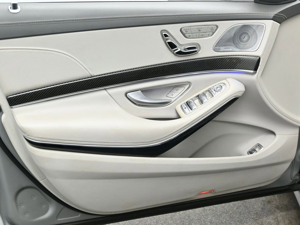 Used 2017 Mercedes-Benz S 63 AMG 4MATIC Sedan w/ Carbon Fiber Exterior Package image 10