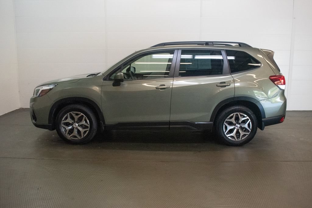 Used 2021 Subaru Forester Premium AWD/4WD image 7