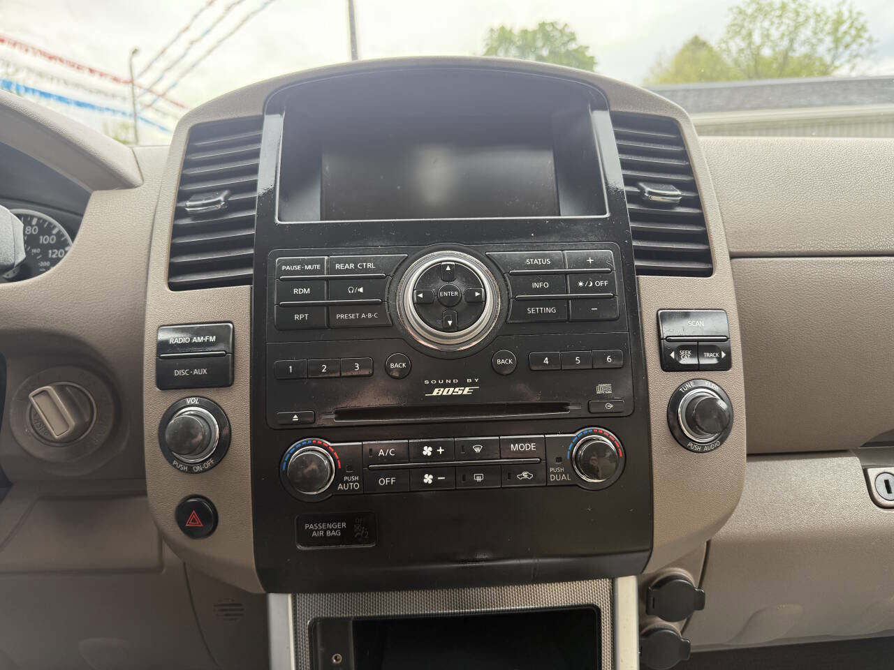 Used 2010 Nissan Pathfinder SE w/ SE Premium Journey Pkg AWD/4WD image 14