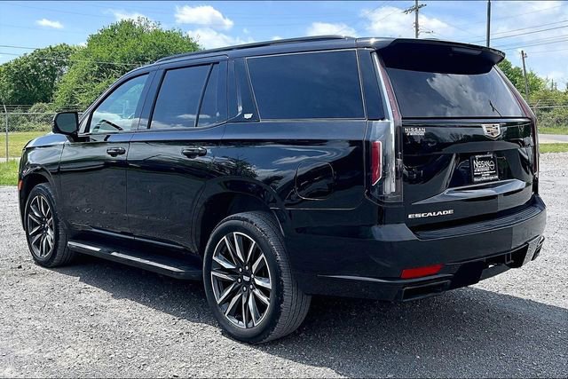 Used 2023 Cadillac Escalade Sport image 4
