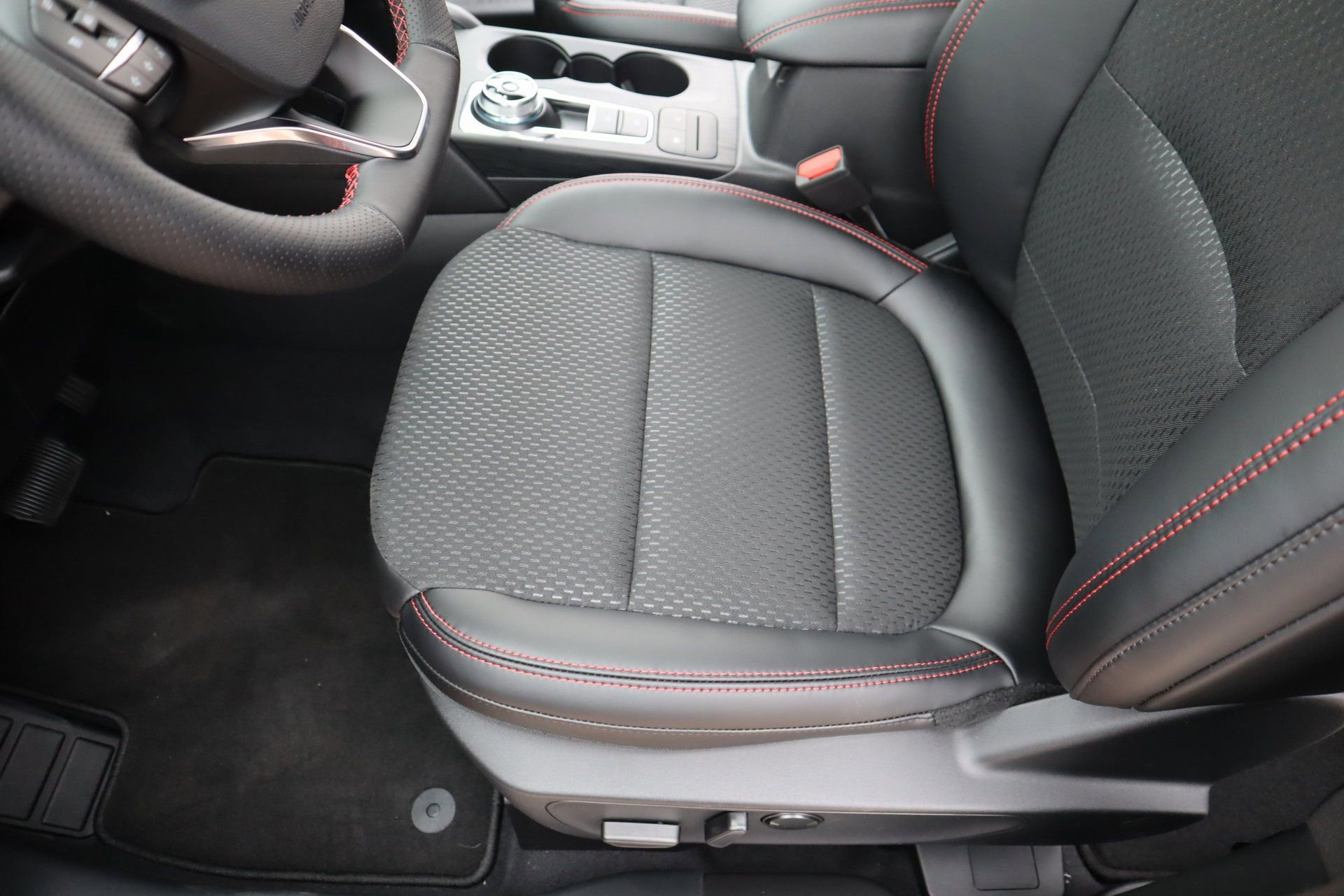 New 2026 Ford Escape ST-Line image 11