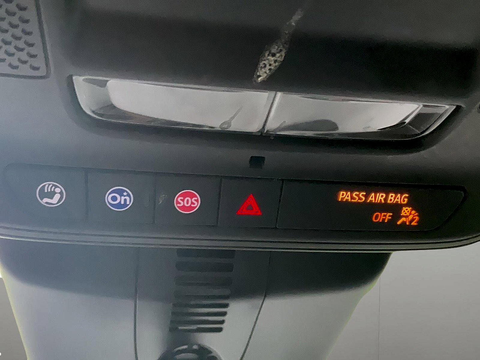 Used 2025 Chevrolet Traverse LT FWD image 25