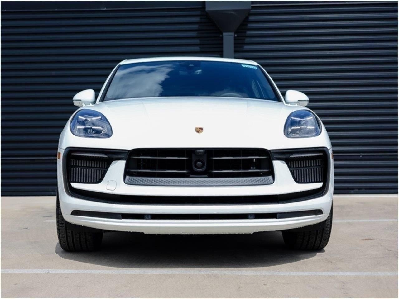 New 2025 Porsche Macan S image 10