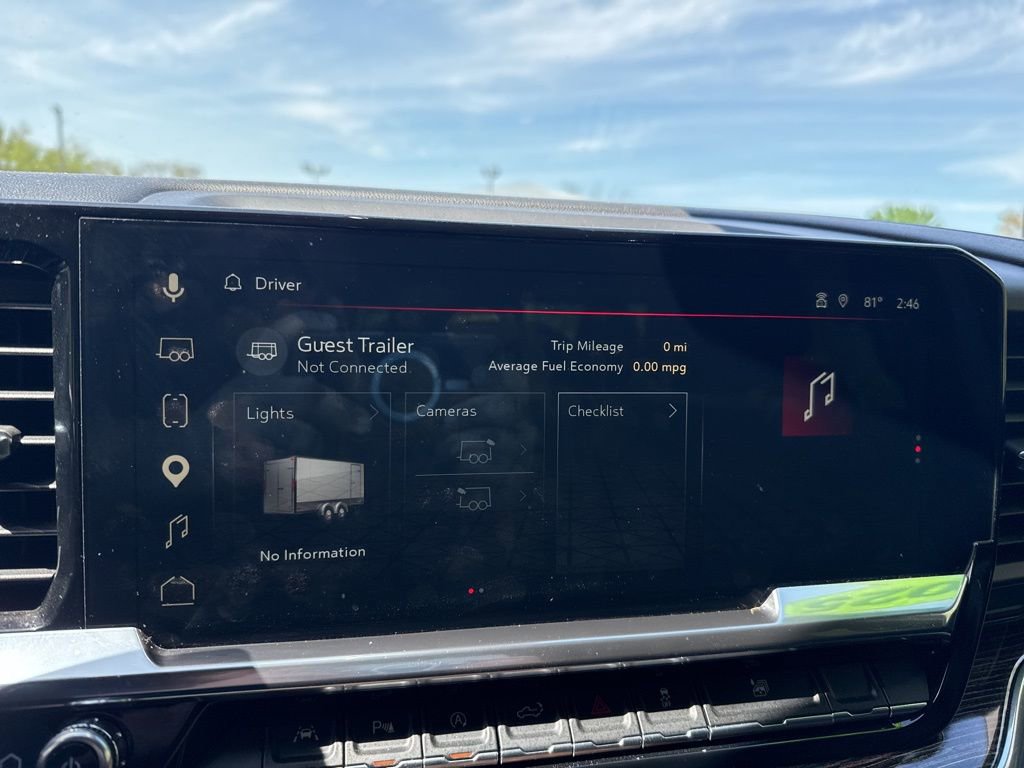 Used 2025 GMC Sierra 1500 SLE w/ Preferred Package AWD/4WD image 25