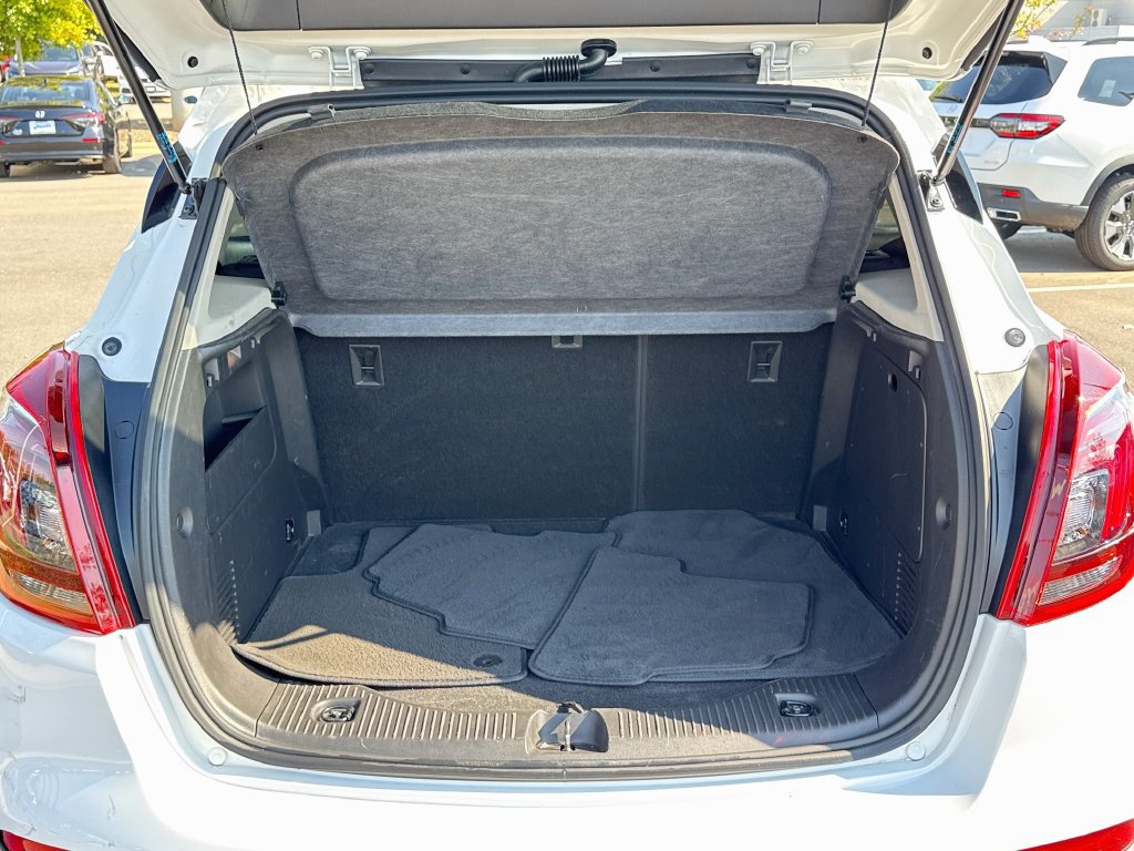 Used 2020 Buick Encore Preferred w/ Safety Package FWD image 33