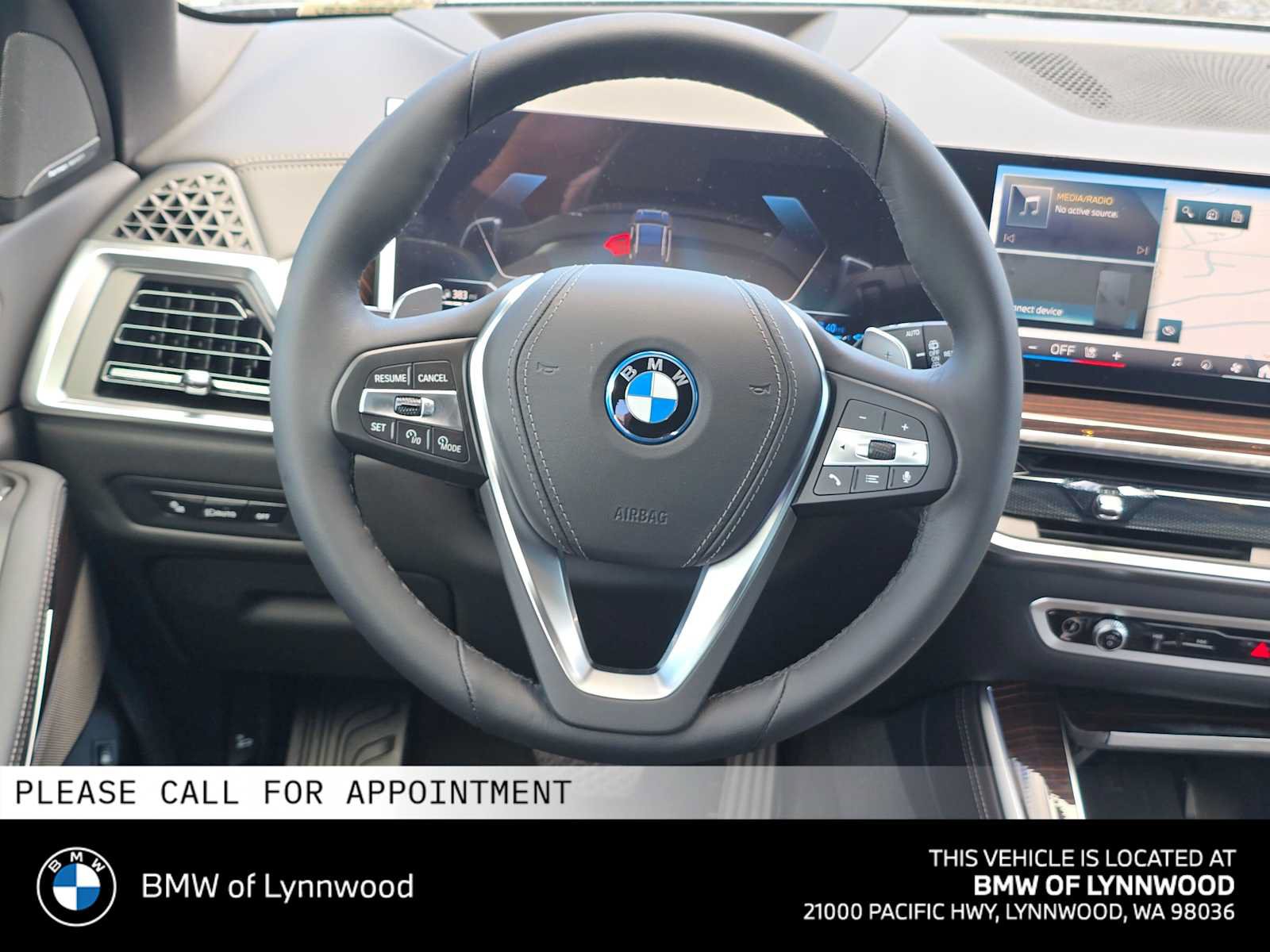 New 2026 BMW X5 xDrive50e w/ Climate Comfort Package AWD/4WD image 19