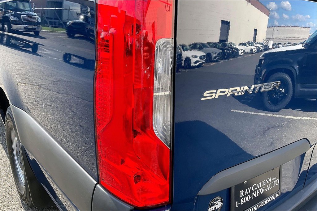 Used 2024 Mercedes-Benz Sprinter 2500 image 22