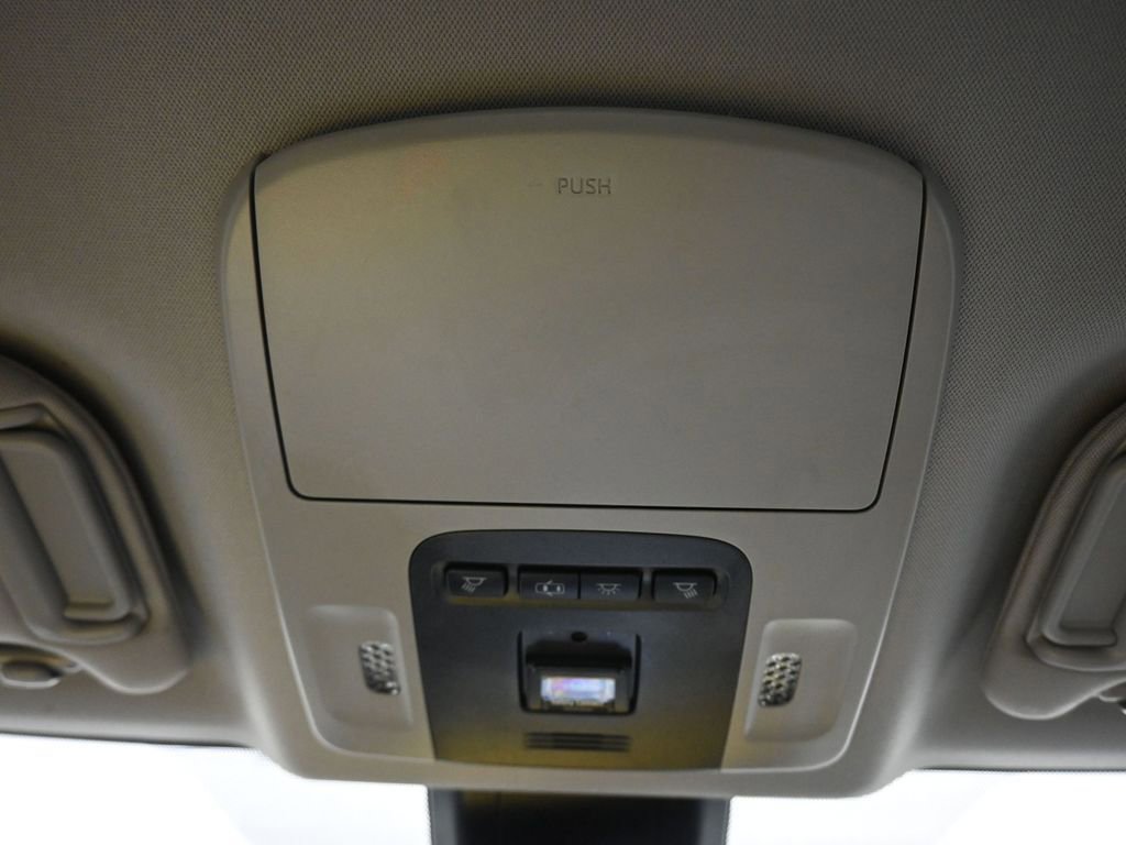 Used 2019 Toyota Camry XLE FWD image 24