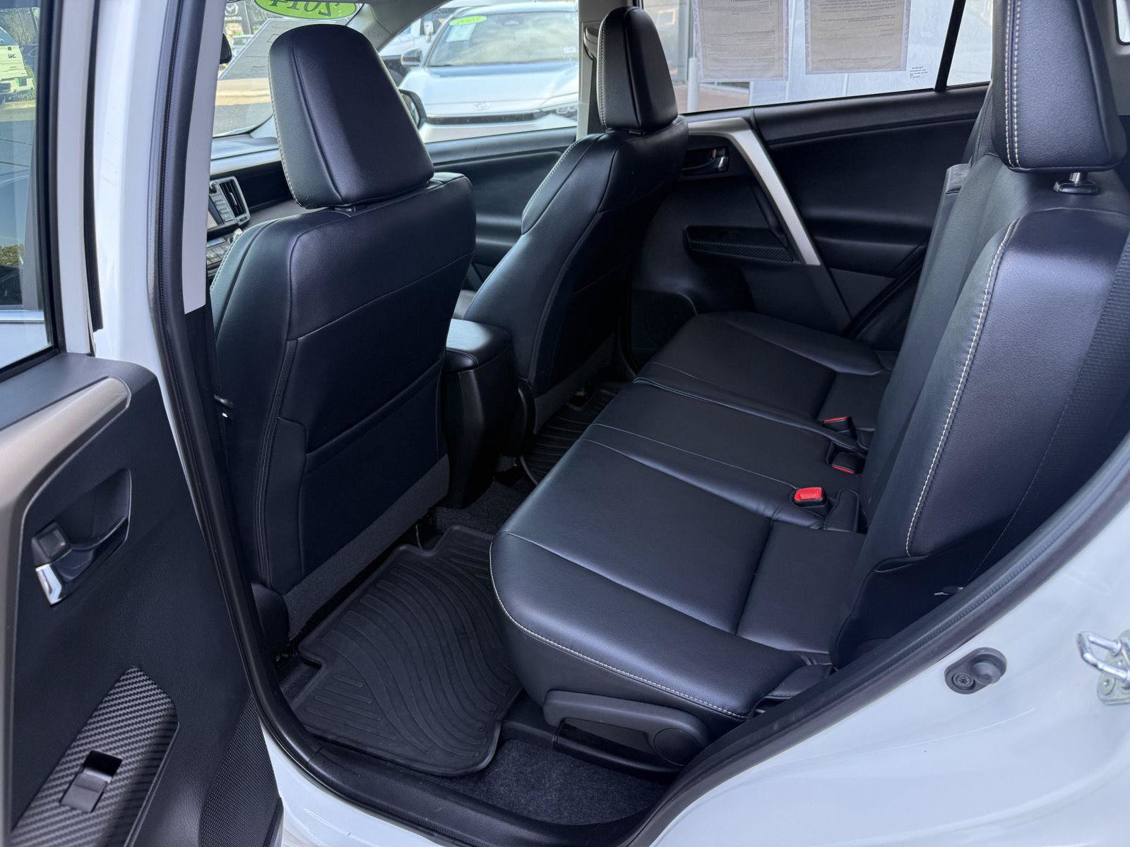 Used 2014 Toyota RAV4 Limited AWD/4WD image 42
