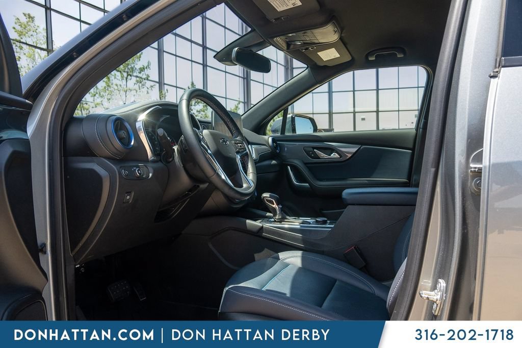 Used 2023 Chevrolet Blazer RS w/ LPO, Floor Liner Package FWD image 3