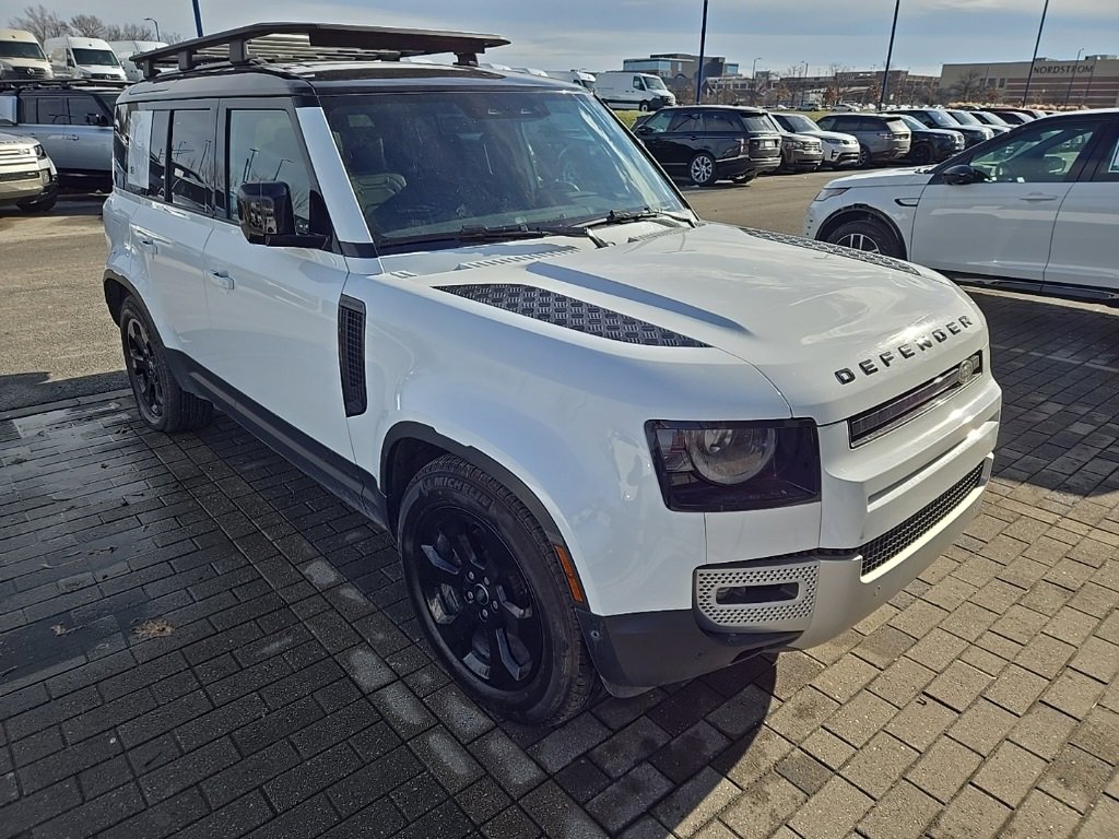 Used 2023 Land Rover Defender 110 S image 4
