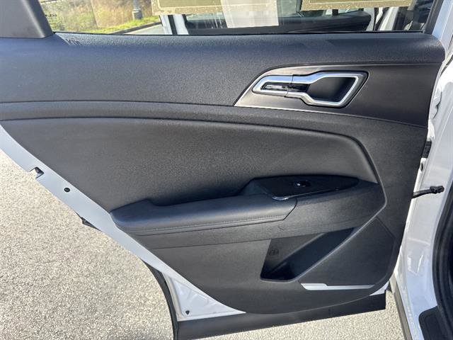 Certified 2024 Kia Sportage EX image 16