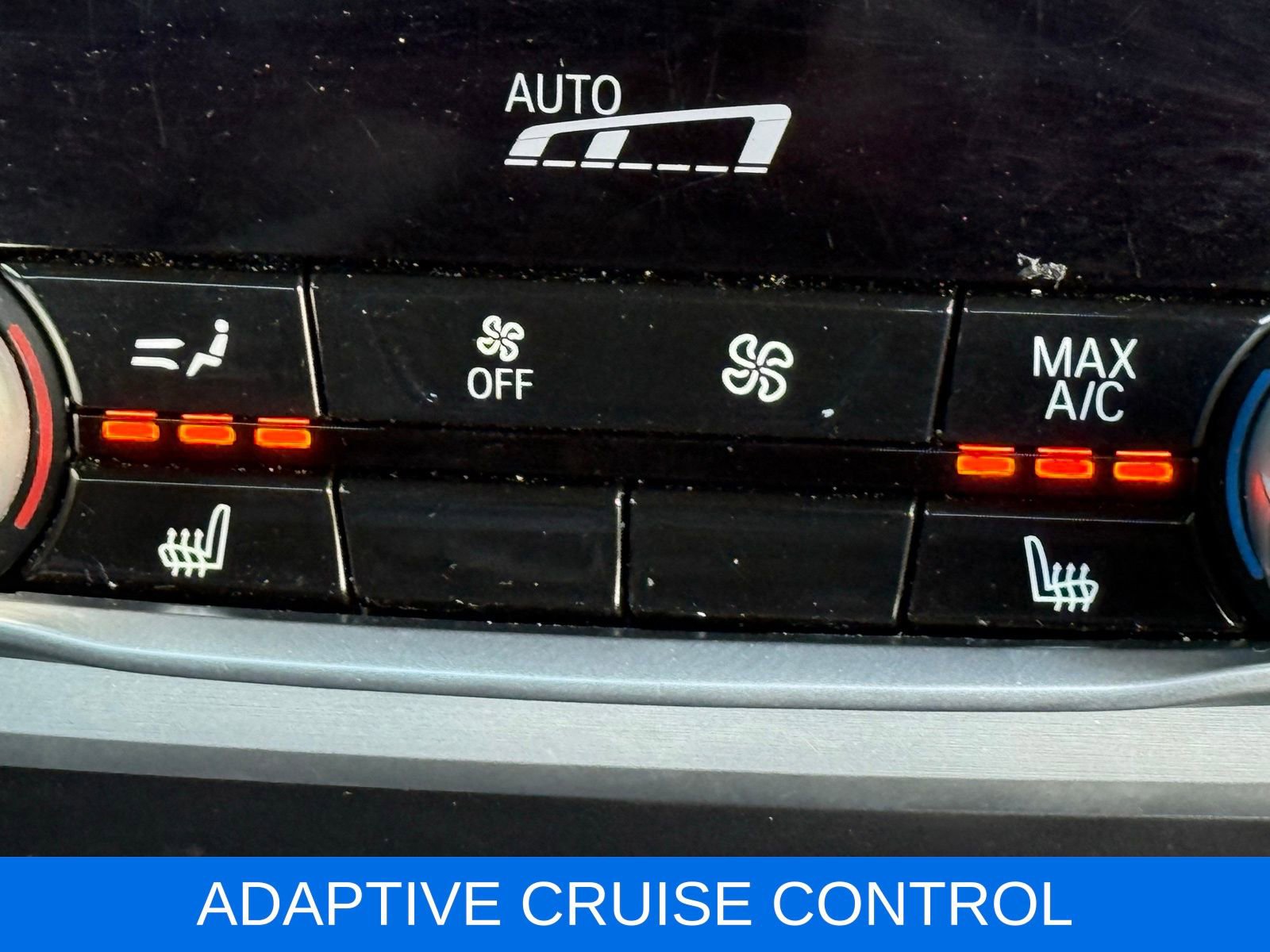 Used 2022 BMW 740i xDrive w/ M Sport Package image 22