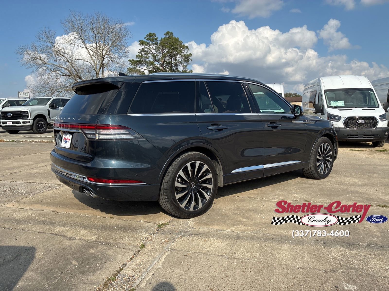 Used 2022 Lincoln Aviator Black Label Grand Touring w/ Class IV Trailer Tow Package image 11