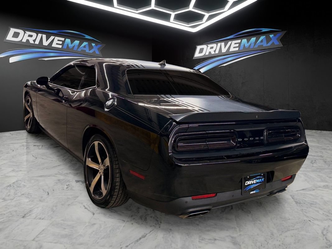 Used 2016 Dodge Challenger R/T Plus RWD image 7