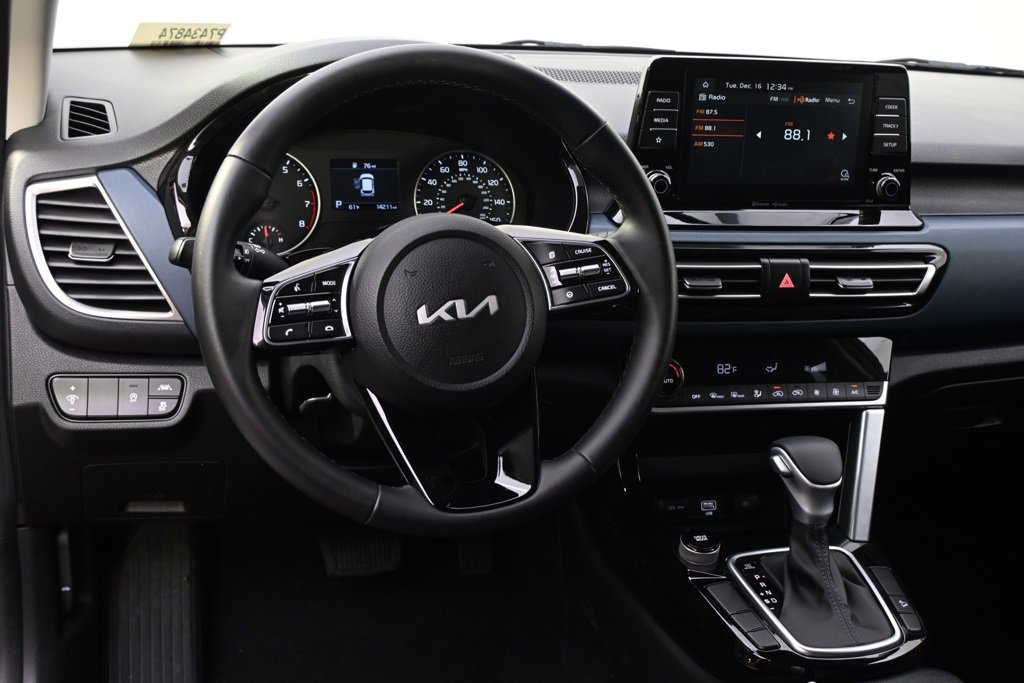 Used 2023 Kia Seltos S image 12