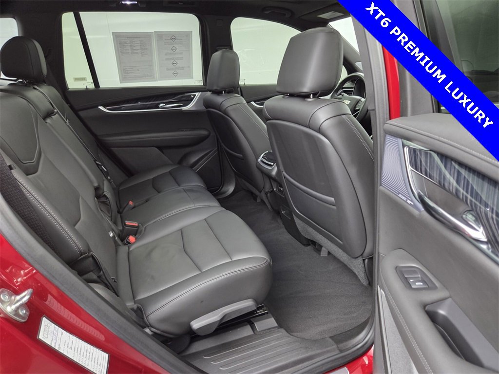 Used 2024 Cadillac XT6 Premium Luxury image 19
