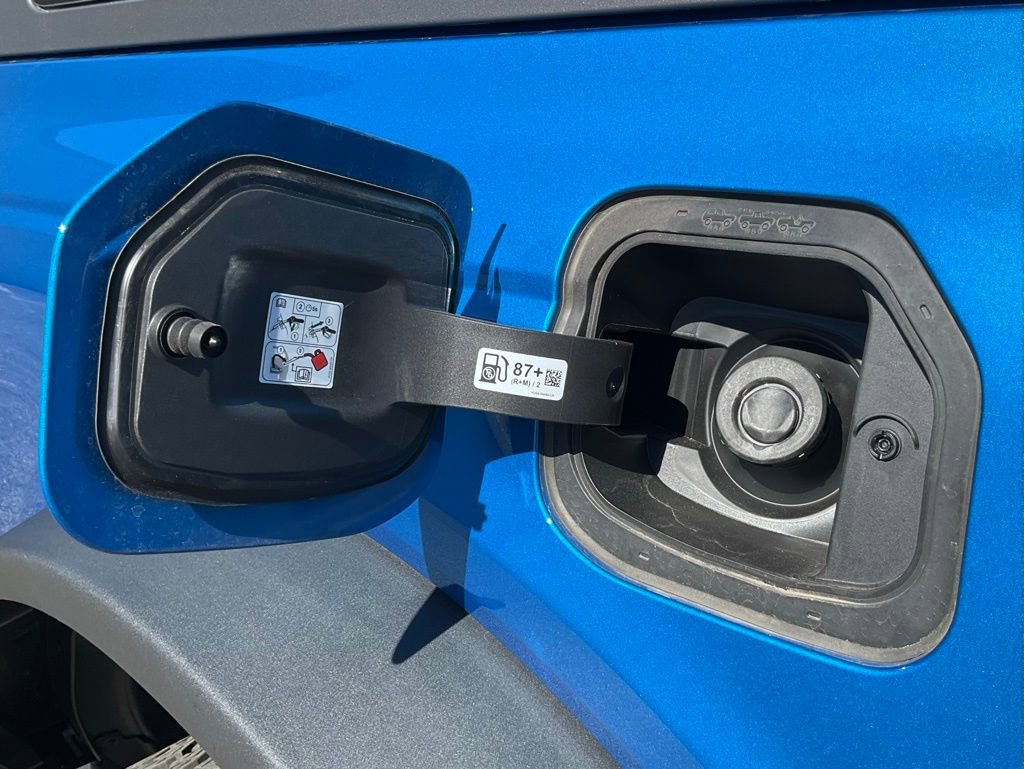 Used 2023 Ford Bronco Badlands image 16