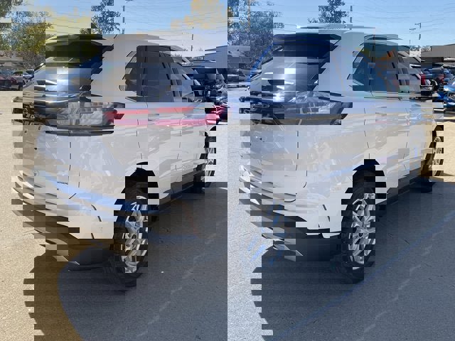 Used 2022 Ford Edge SEL w/ Convenience Package image 3