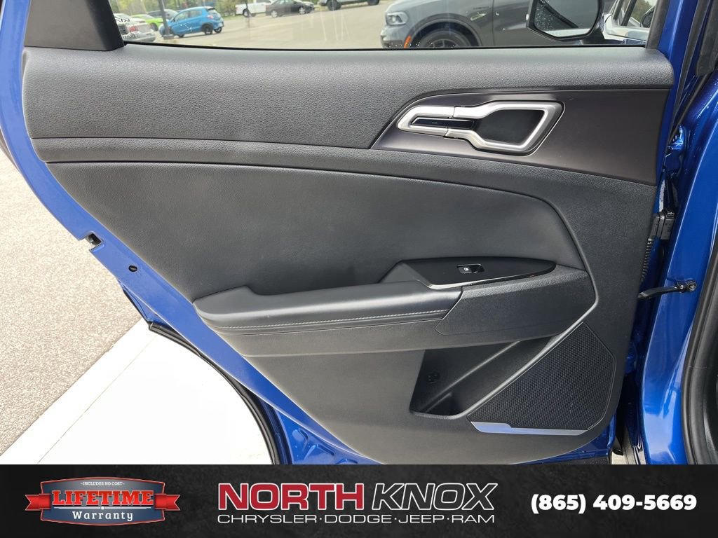 Used 2023 Kia Sportage EX image 14