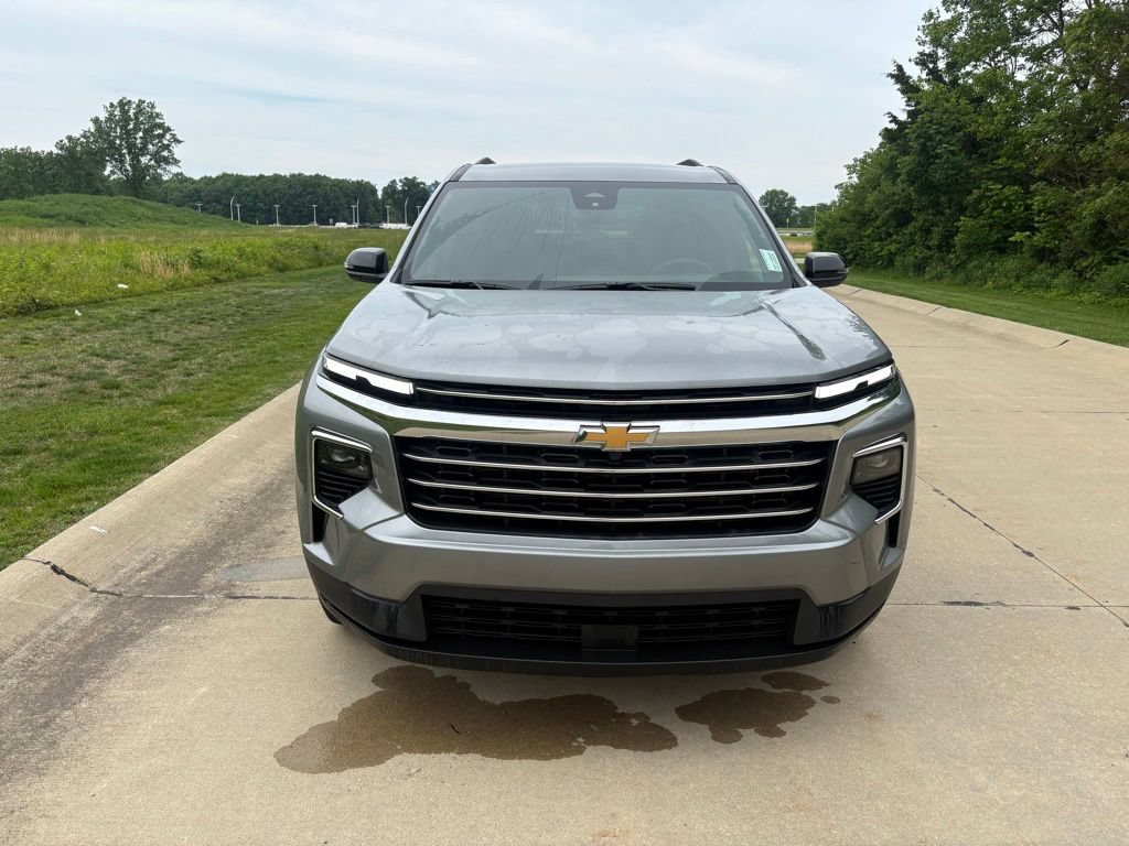 New 2026 Chevrolet Traverse LT w/ LPO, Floor Liner Package FWD image 12