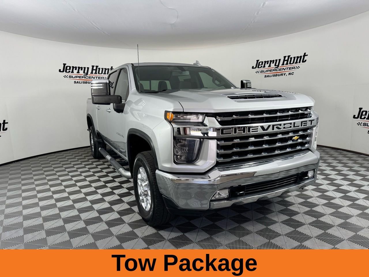 Used 2020 Chevrolet Silverado 2500 LTZ w/ LTZ Convenience Package image 6
