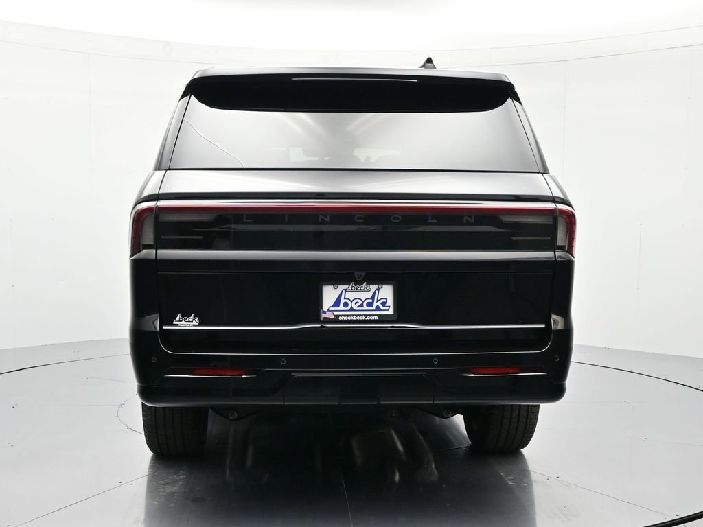 New 2026 Lincoln Navigator L Premier image 7