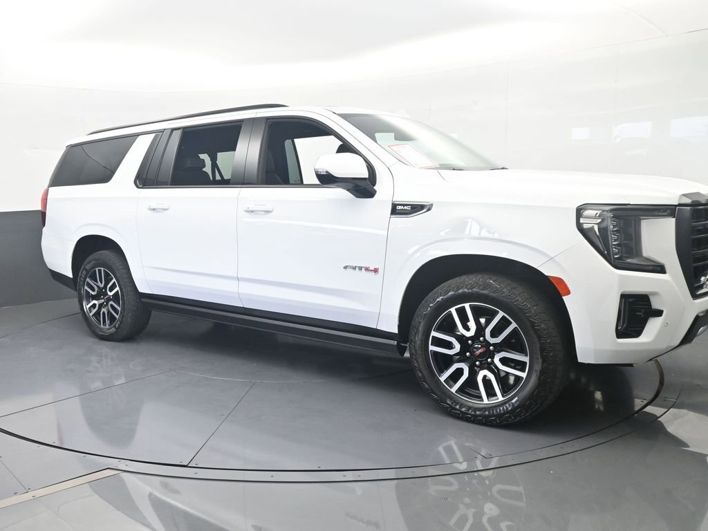Used 2023 GMC Yukon XL AT4 image 8