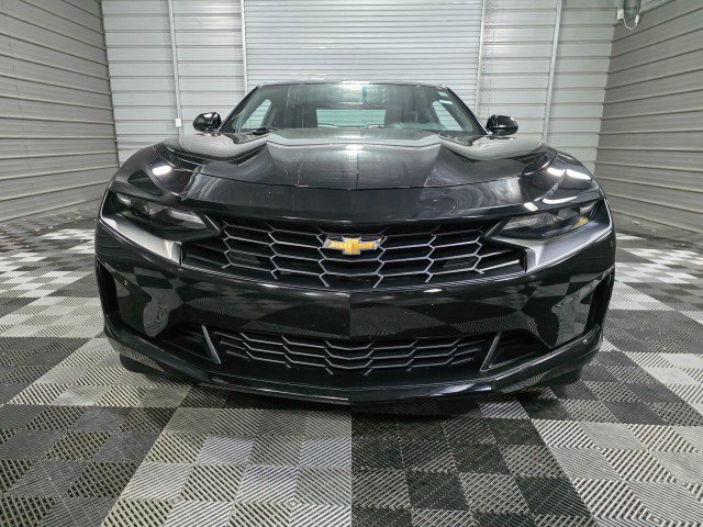 Used 2019 Chevrolet Camaro LT RWD image 3