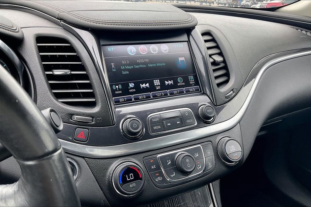 Used 2018 Chevrolet Impala LT FWD image 24