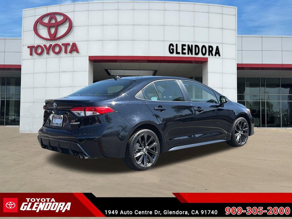 Certified 2024 Toyota Corolla SE w/ SE Package FWD image 11