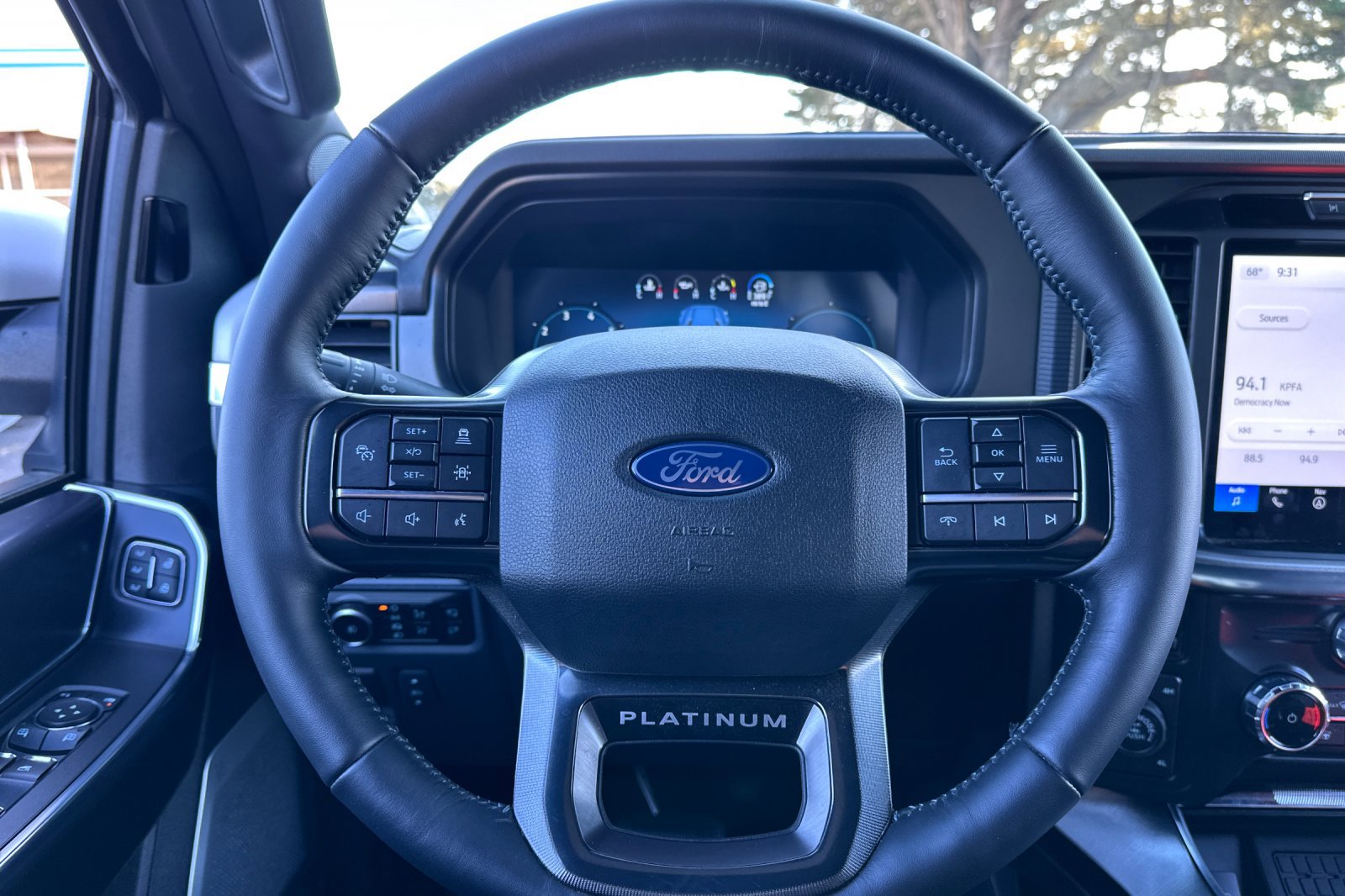 Used 2025 Ford F150 Platinum w/ Equipment Group 702A High image 21