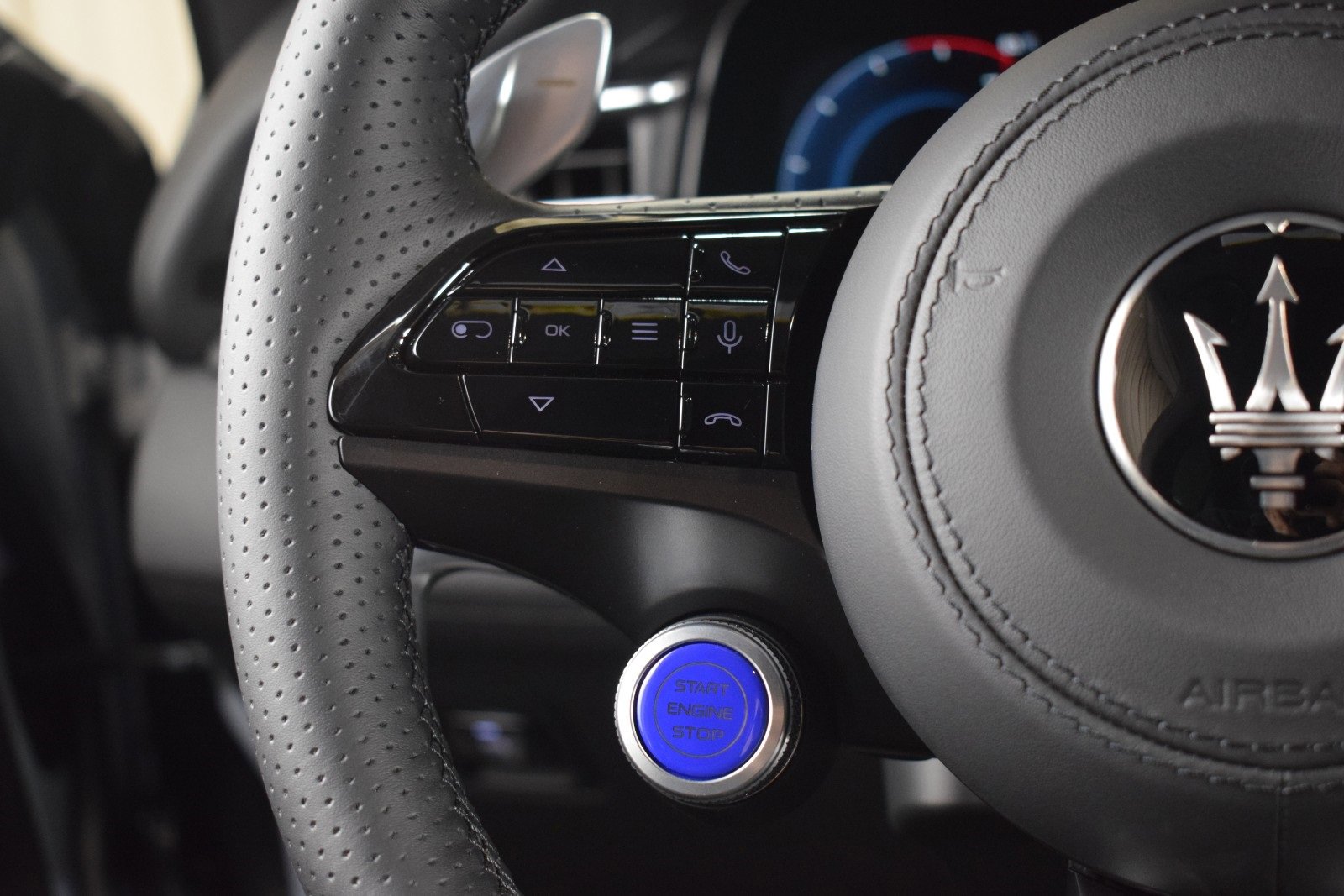 New 2024 Maserati Grecale Modena image 29