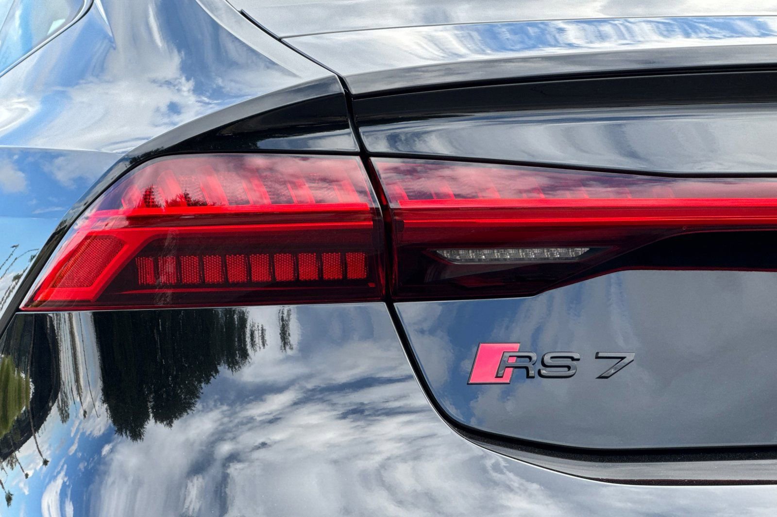 New 2026 Audi RS 7 Performance image 22