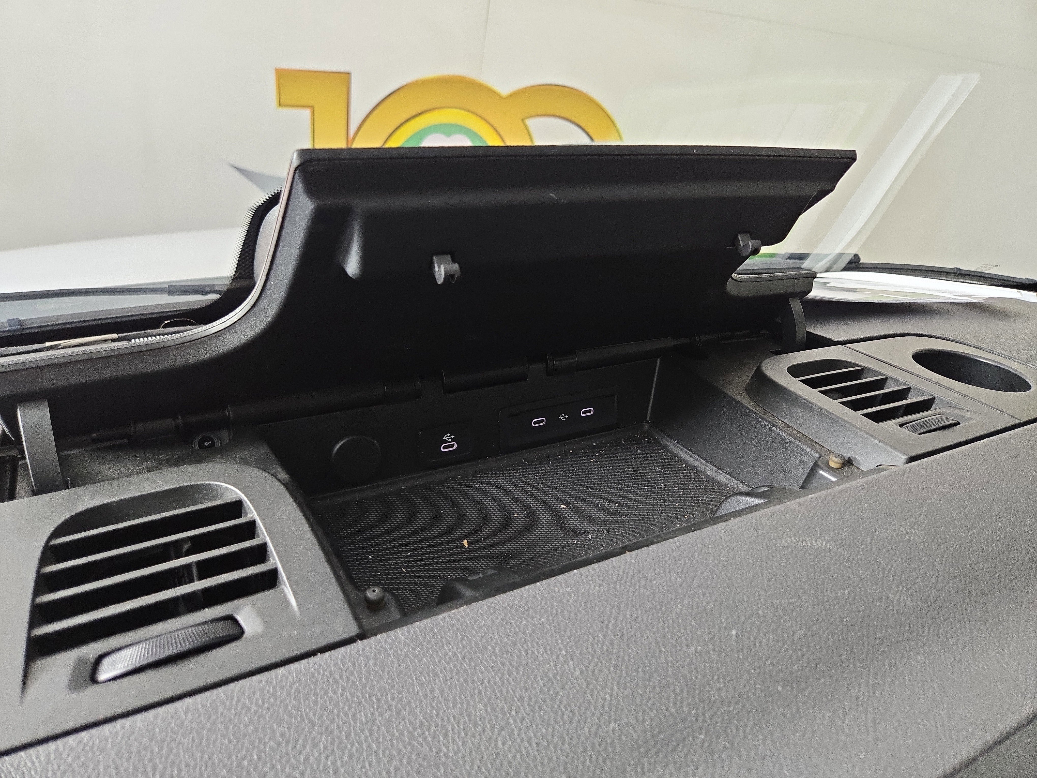 Used 2025 Mercedes-Benz Sprinter 2500 image 30