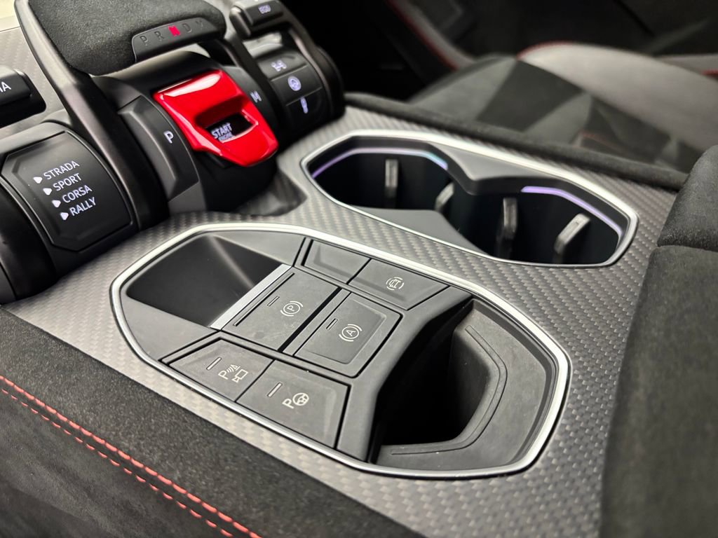 Used 2023 Lamborghini Urus Performante image 85