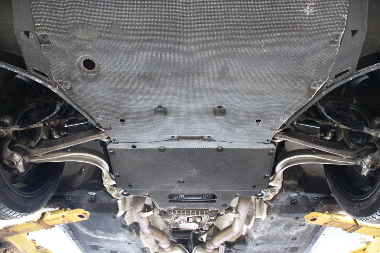 Used 2021 Porsche Cayenne Turbo image 92