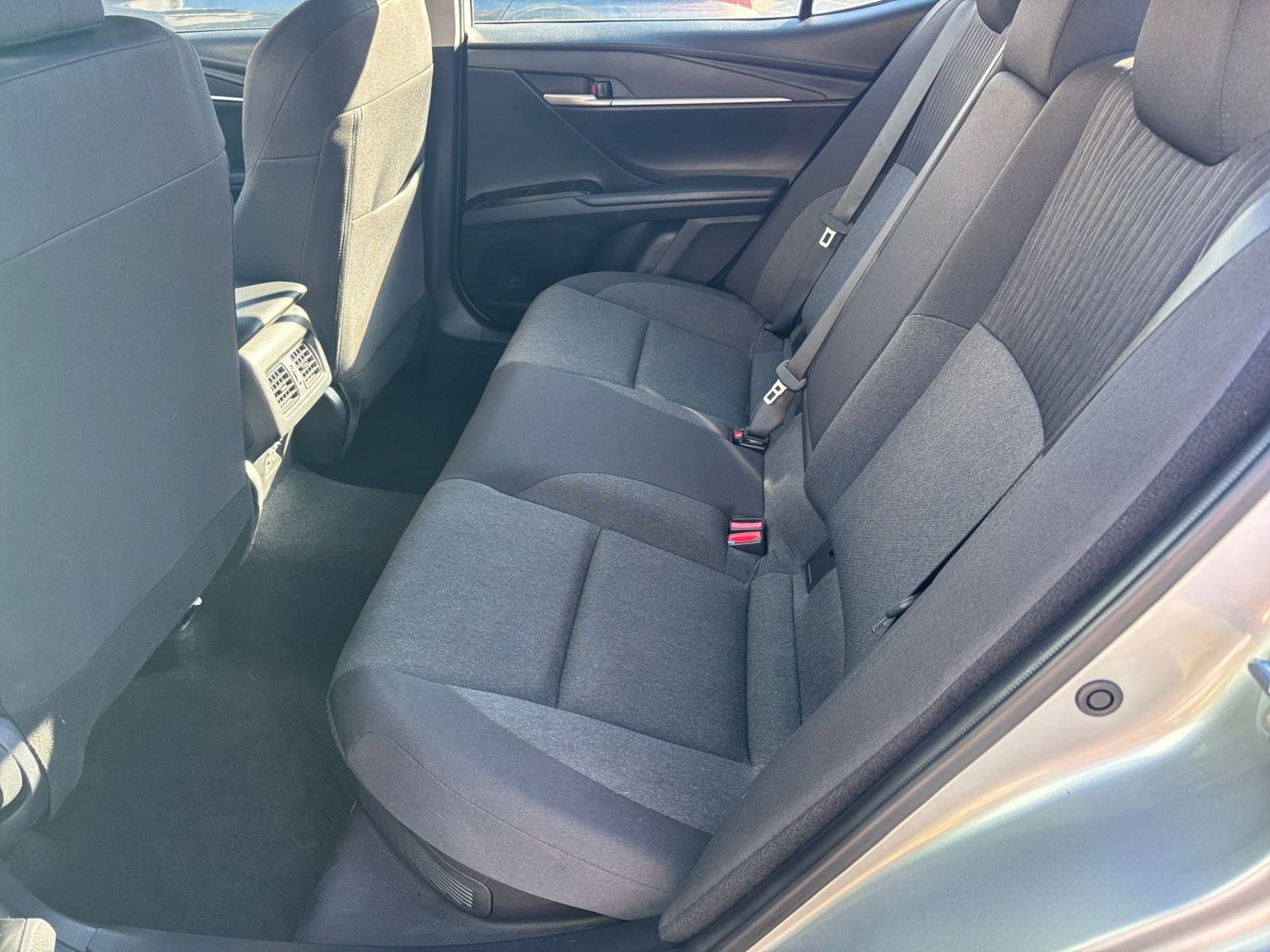 Used 2025 Toyota Camry LE image 22