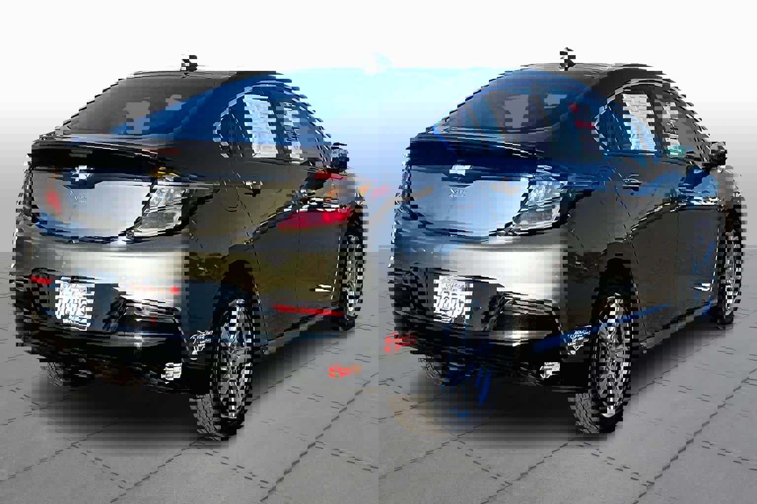 Used 2017 Chevrolet Volt LT w/ Comfort Package image 12