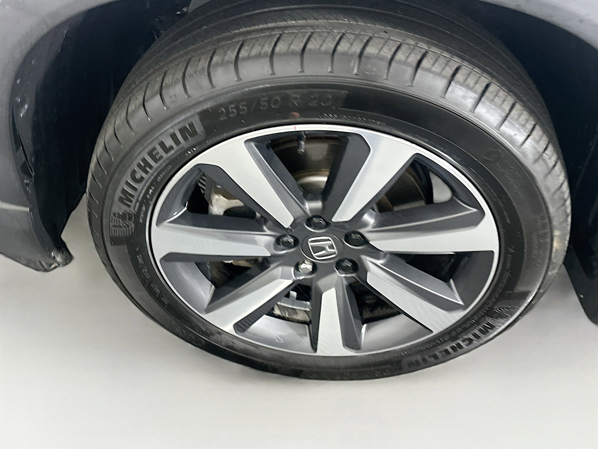 Used 2023 Honda Pilot Touring image 11