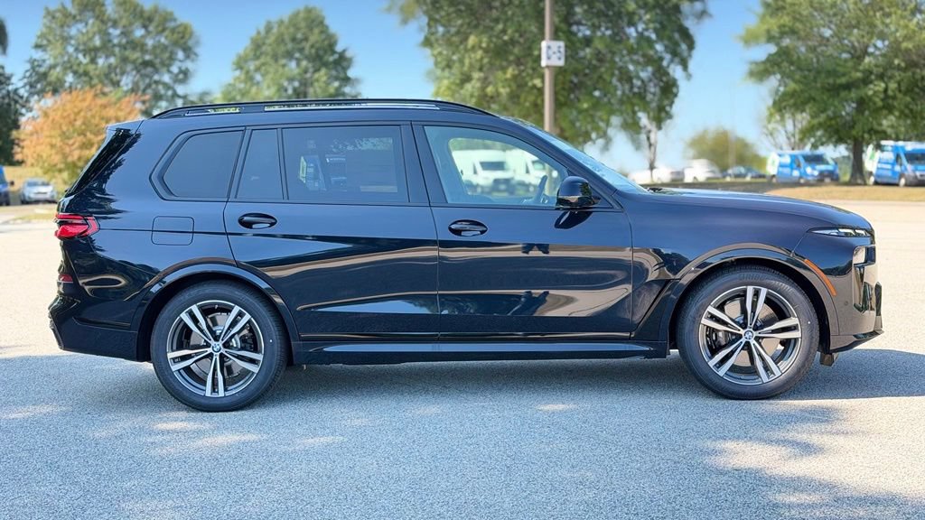 New 2027 BMW X7 xDrive40i w/ M Sport Package AWD/4WD image 9