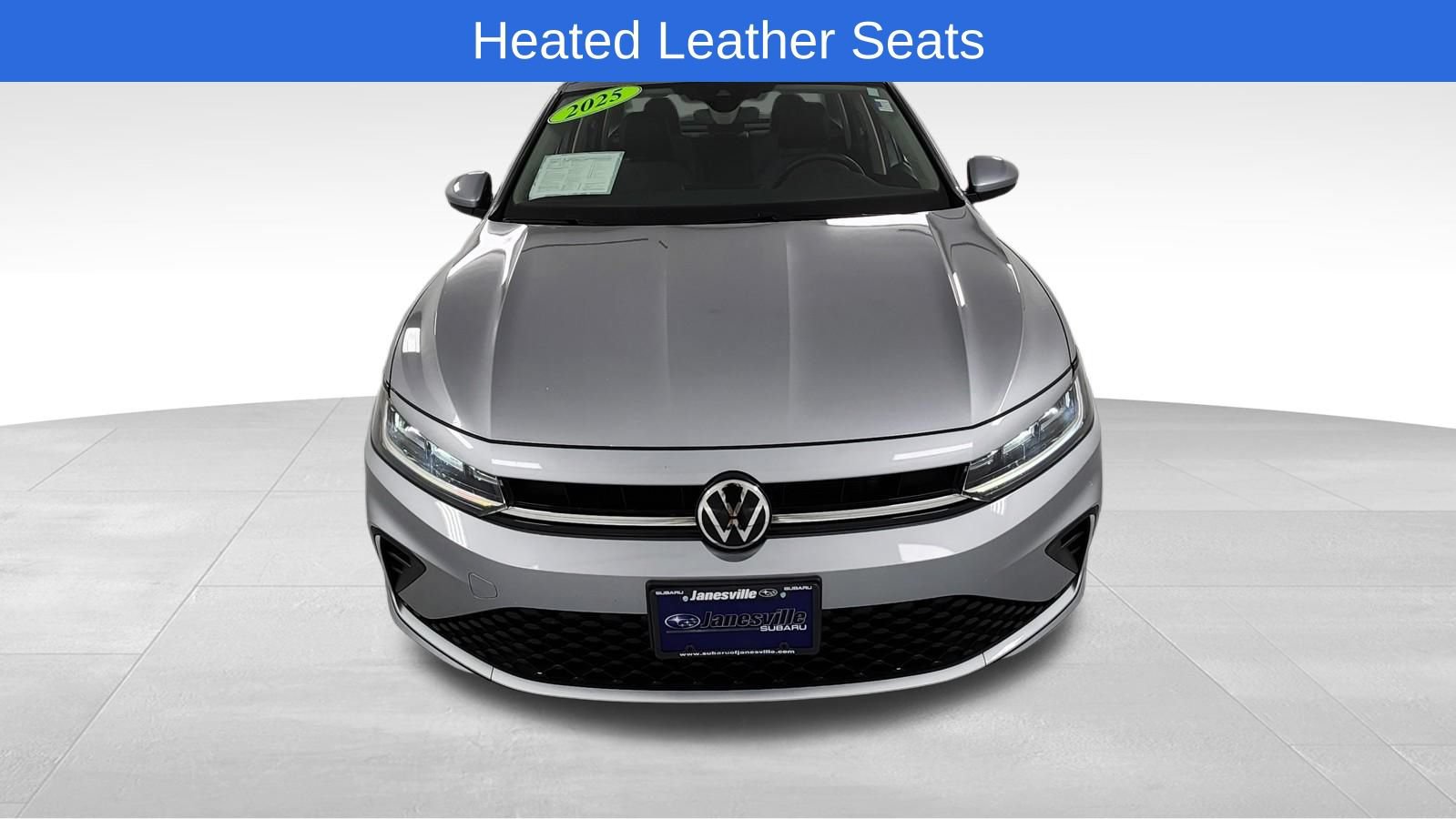 Used 2025 Volkswagen Jetta SE FWD image 8