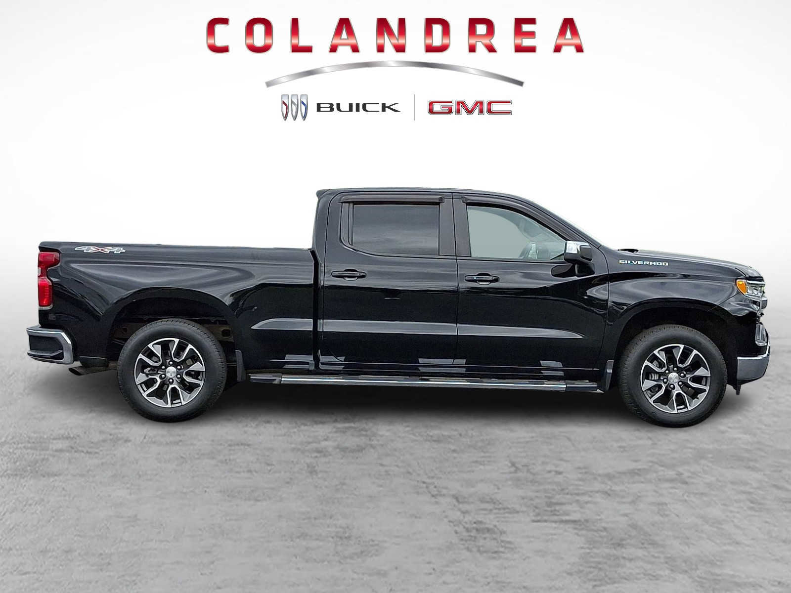 Used 2022 Chevrolet Silverado 1500 LT AWD/4WD image 7