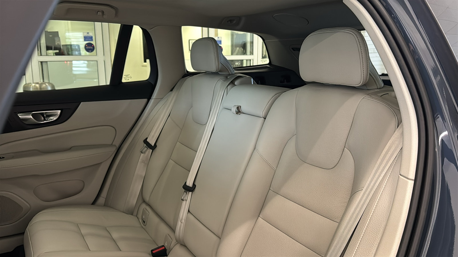 New 2026 Volvo V60 B5 Cross Country Plus w/ Protection Package Premier AWD/4WD image 26
