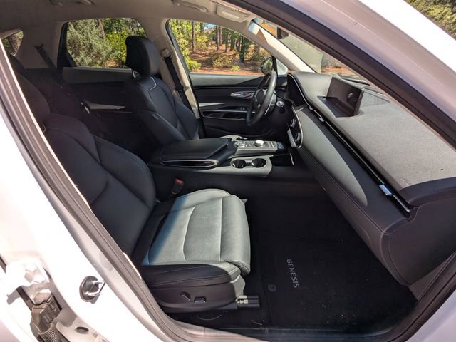 Used 2025 Genesis GV70 2.5T AWD/4WD image 13