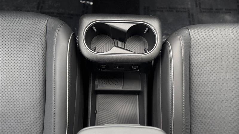 Used 2024 Hyundai Ioniq 5 Limited image 25